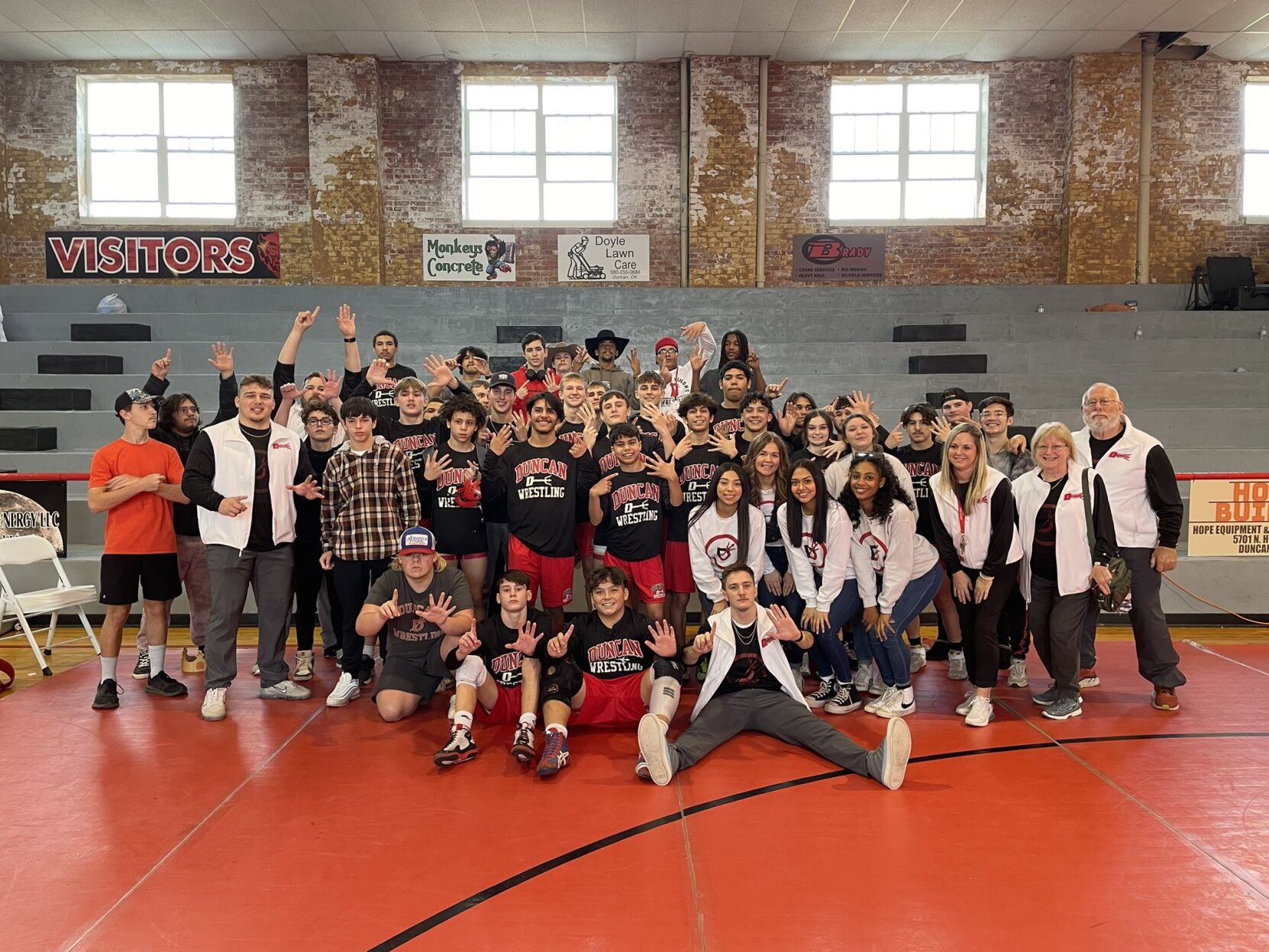 Duncan Wrestling team